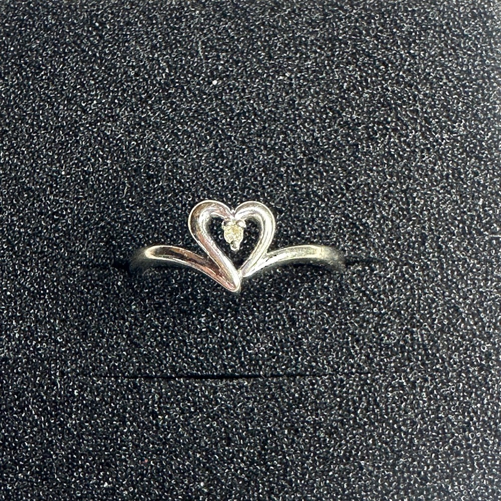 10K White Gold Heart Diamond Ring | Size 7.25 | Fine Jewelry